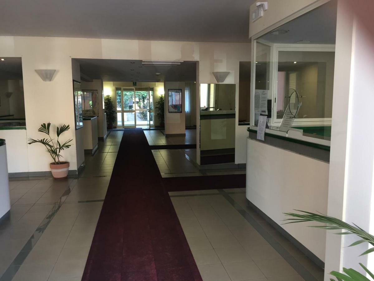 Residence Imperiale Sanremo Bagian luar foto