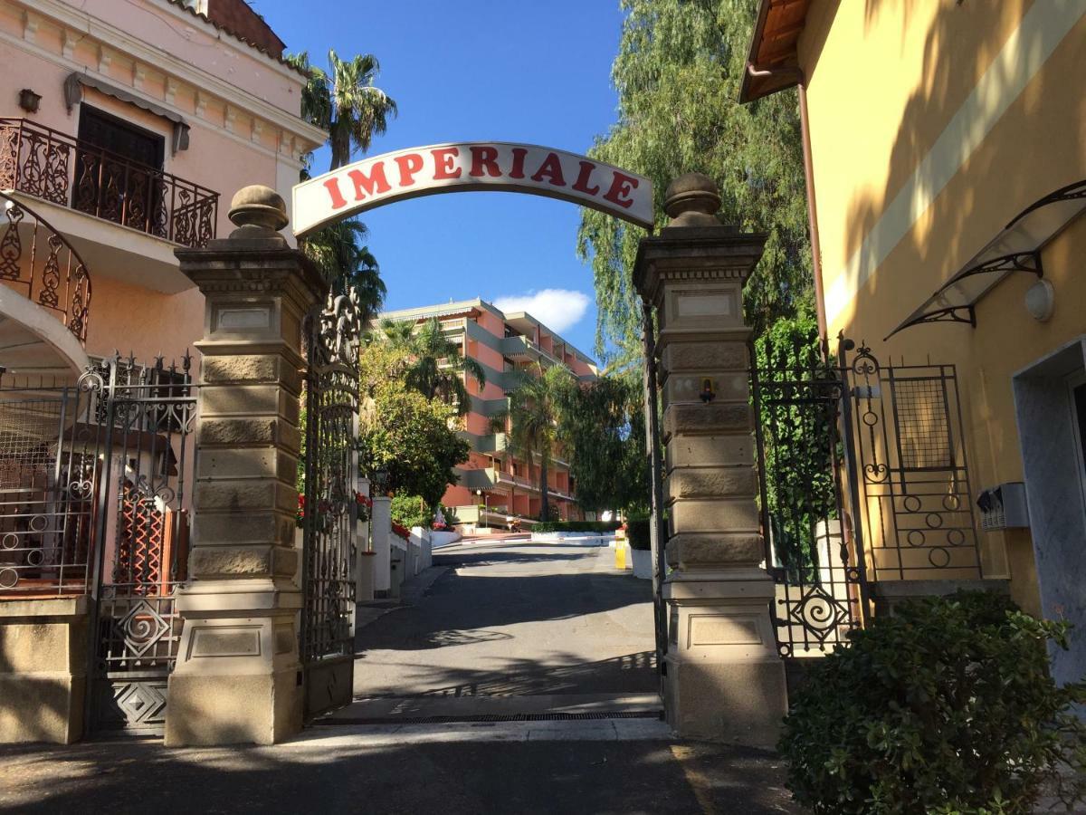 Residence Imperiale Sanremo Bagian luar foto