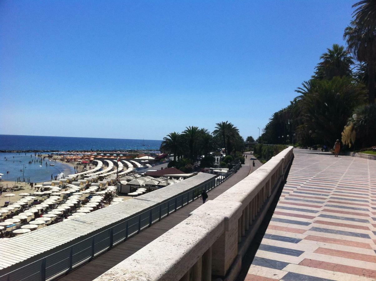 Residence Imperiale Sanremo Bagian luar foto